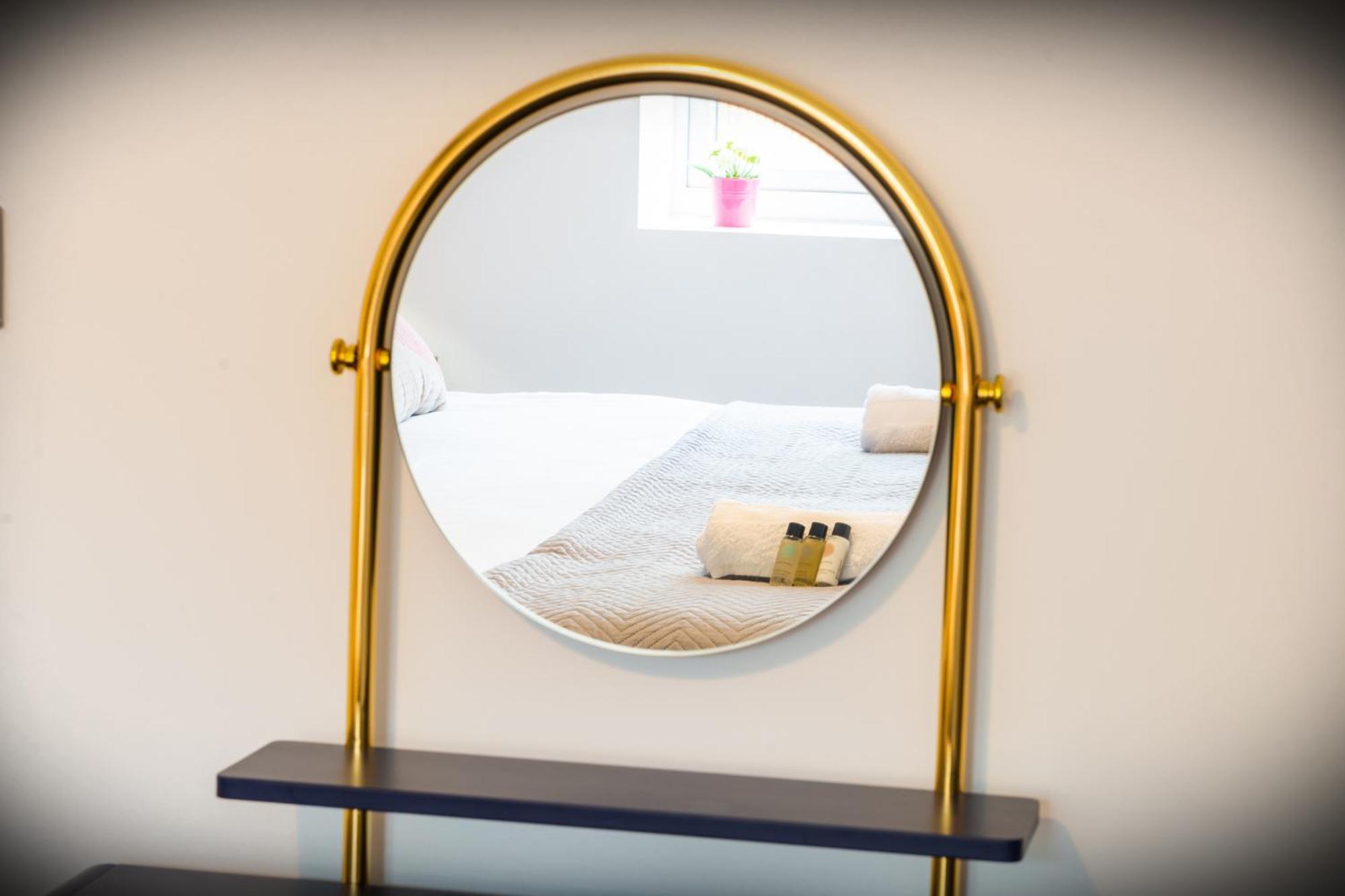 The 'Pinky' - Beautiful 1 Bed Apartment In Hatfield - Free Parking - Near Uni & Business Park - Big Savings On Long Stays Bagian luar foto